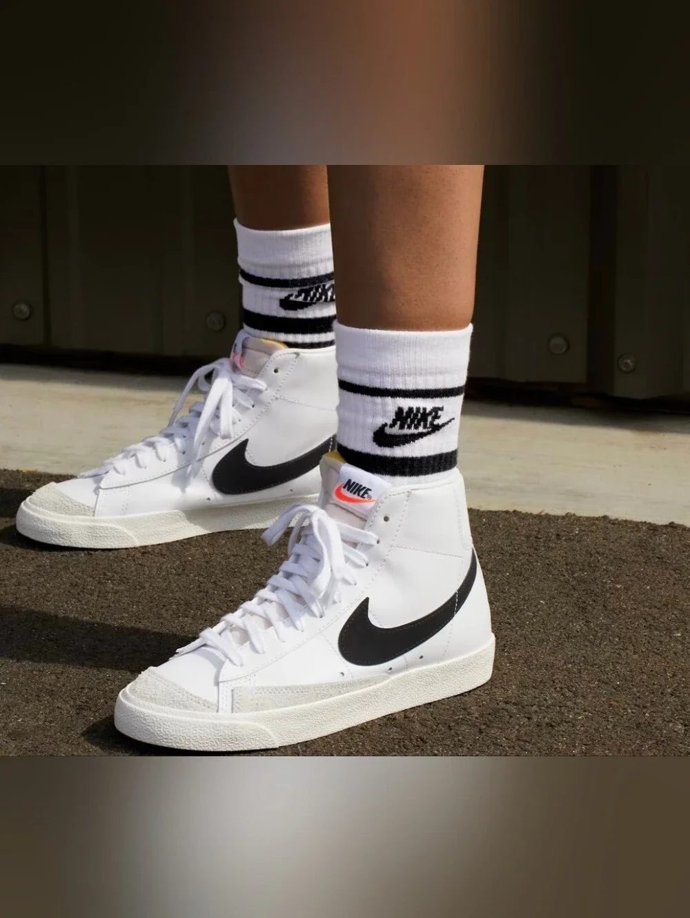 NWOB Nike Blazer Mid '77 Women's Leather Shoes White US 11 - Picture 2 of 15